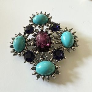 Pretty Blue / Purple  Brooch Pin Silver Tone Metal / Rhinestone And Cabochon